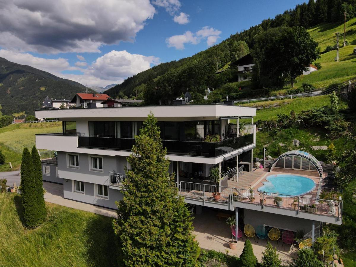 Ferienhaus Freizeit Villa Landeck Kültér fotó